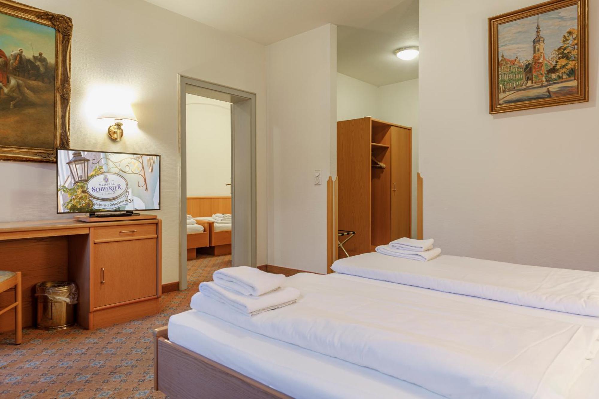 Schwerter Schankhaus & Hotel ไมเซน ภายนอก รูปภาพ