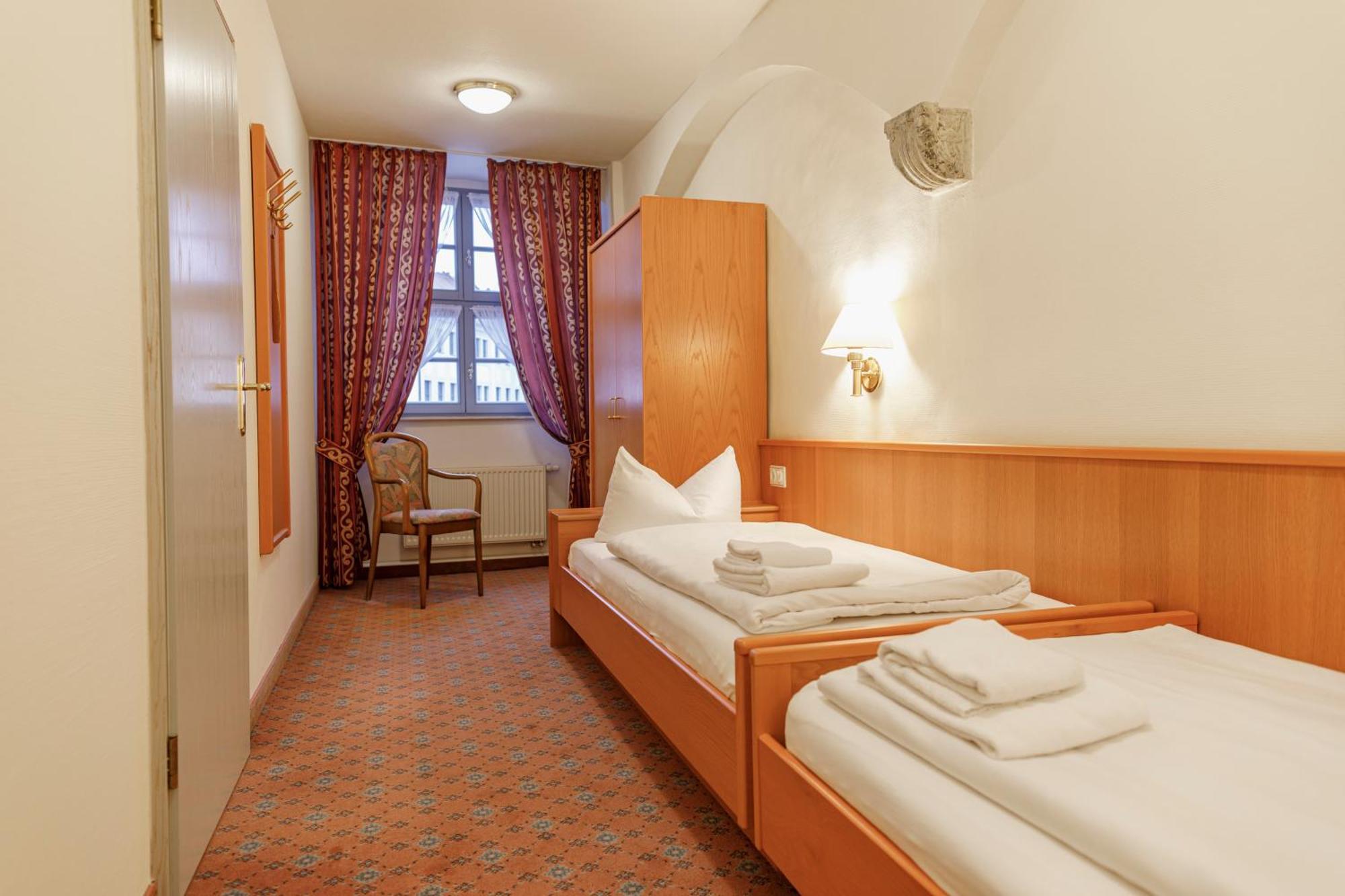 Schwerter Schankhaus & Hotel ไมเซน ภายนอก รูปภาพ
